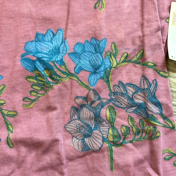 Lularoe Randy tee - Picture 3 of 4